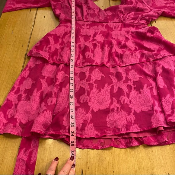 Band of the Free Women’s Pink Short Party Dress Long Sleeve Open Back New Large - Picture 14 of 16